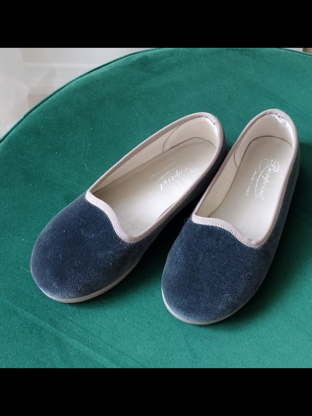 Bonpoint kids' velvet loafers in a grey/teal color embroidered logo